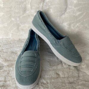 Comfortview Analia Slip-On Flat Shoe 10M Lt Blue Denim New w/o Box
